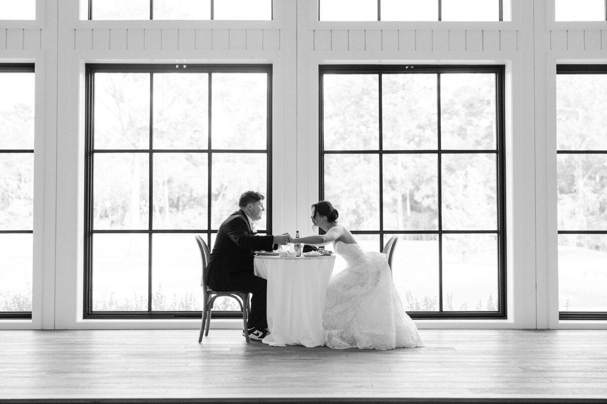 2025_0531_Megan&WillGibbens_SneakPeek_0125
