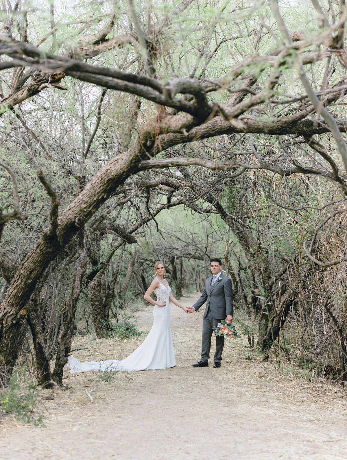 Tucson wedding photographer image at Tanque Verde Ranch grounds