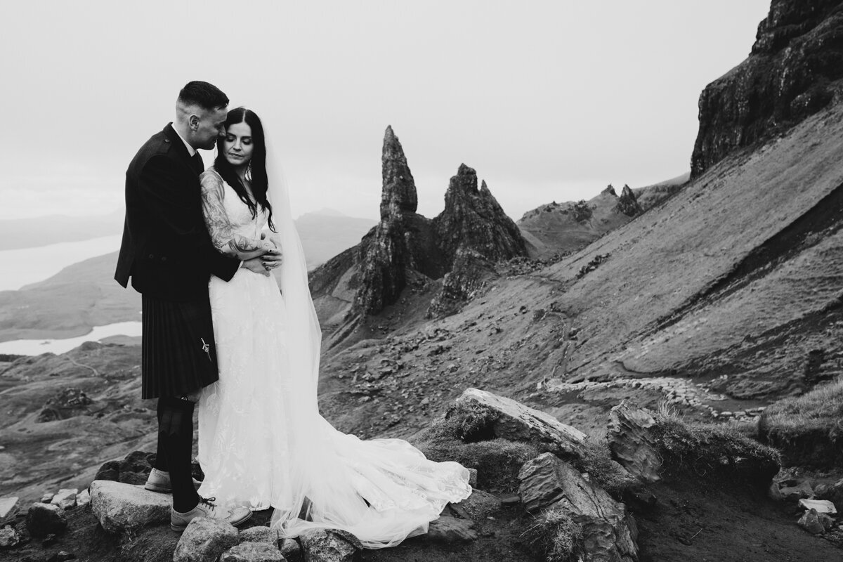 Liminal-Wonderland-Scottish-Skye-Wedding-Photographer032