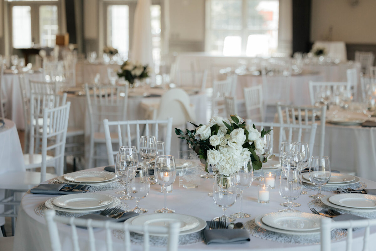 Jake_Lauren_Details-169