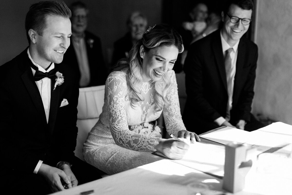 Hochzeitsfotograf-Zivil-heiraten-Zivilhochzeit-Schloss-Hallwyl-Aargau-5