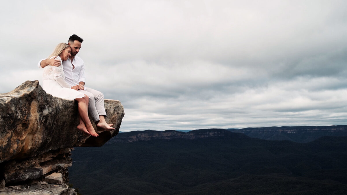 Jess+Luke-Blue-Mountains-Seclusions-The-Beginning22