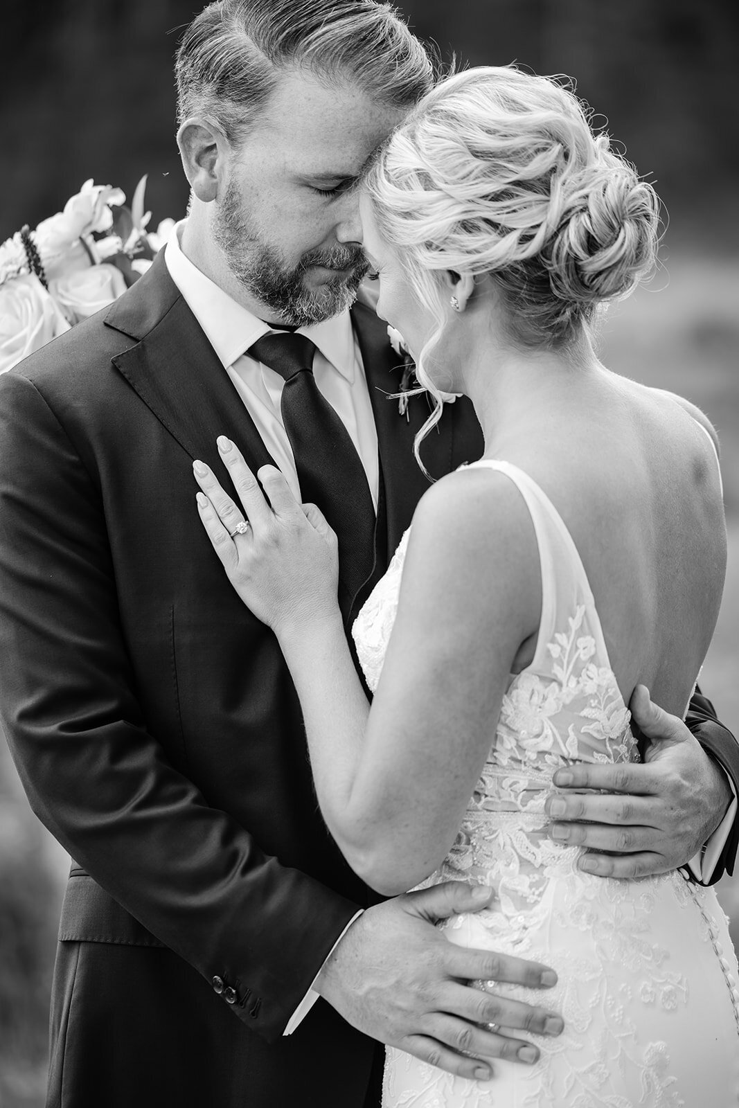 montage-deer-valley-summer-park-city-utah-wedding-logan-walker-425L-0494bw