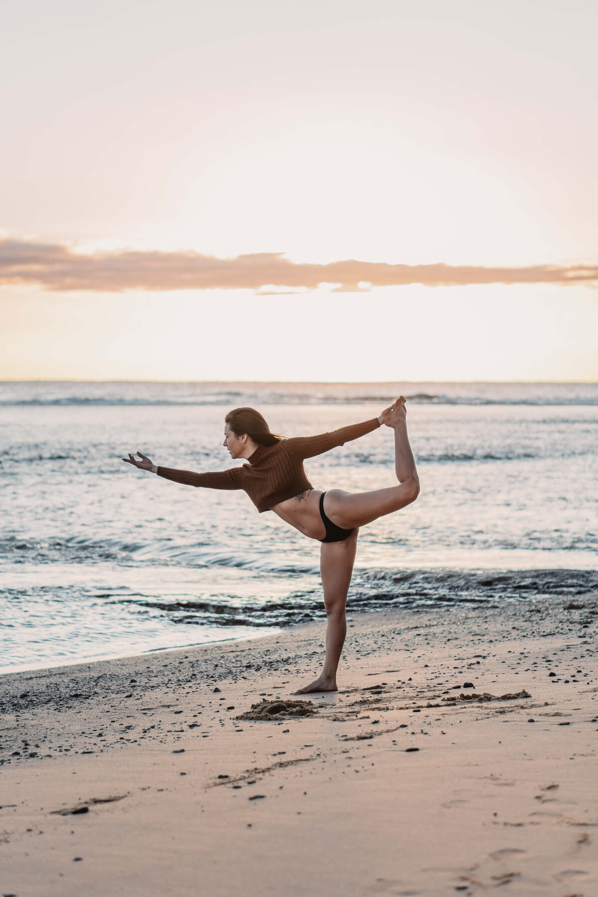 Lailla-beach-yoga-photography-australia-38