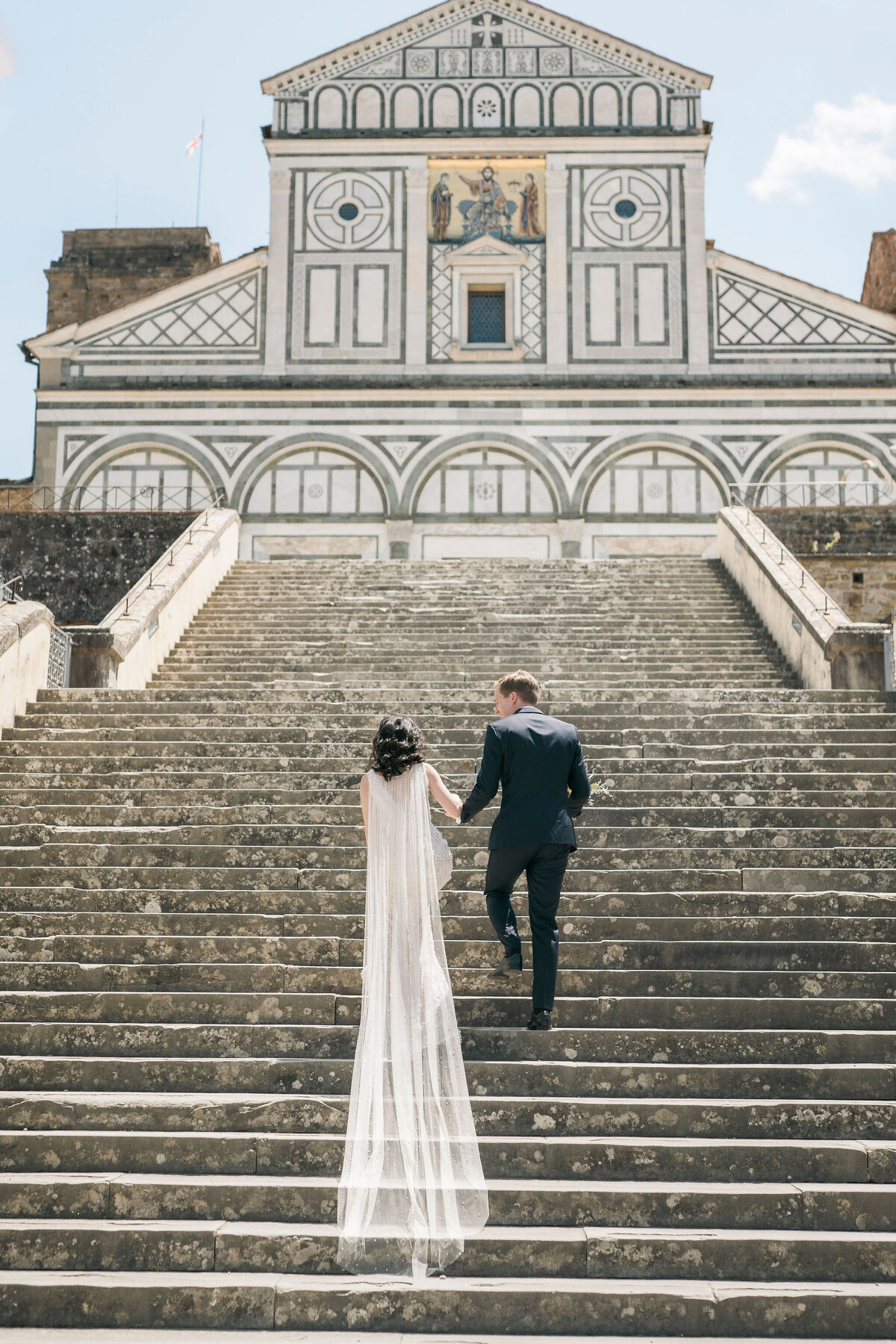 020-Hotel-Santa-Maria-Novella-Florence-Destination-Wedding-Italy-Cinematic-Editorial-Luxury-Fine-Art-Lisa-Vigliotta-Photography