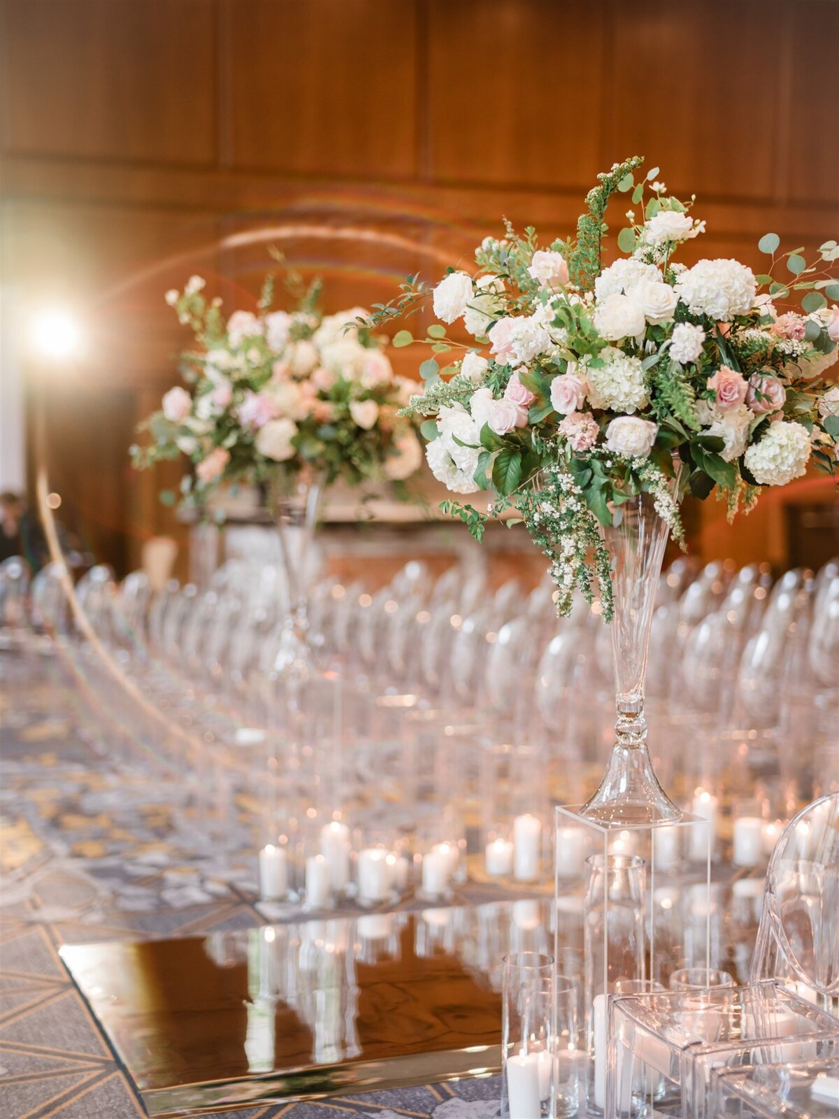 Grand-Luxury-Fairmont-Olympic-Wedding-Flora-Nova-Design-Seattle-00053