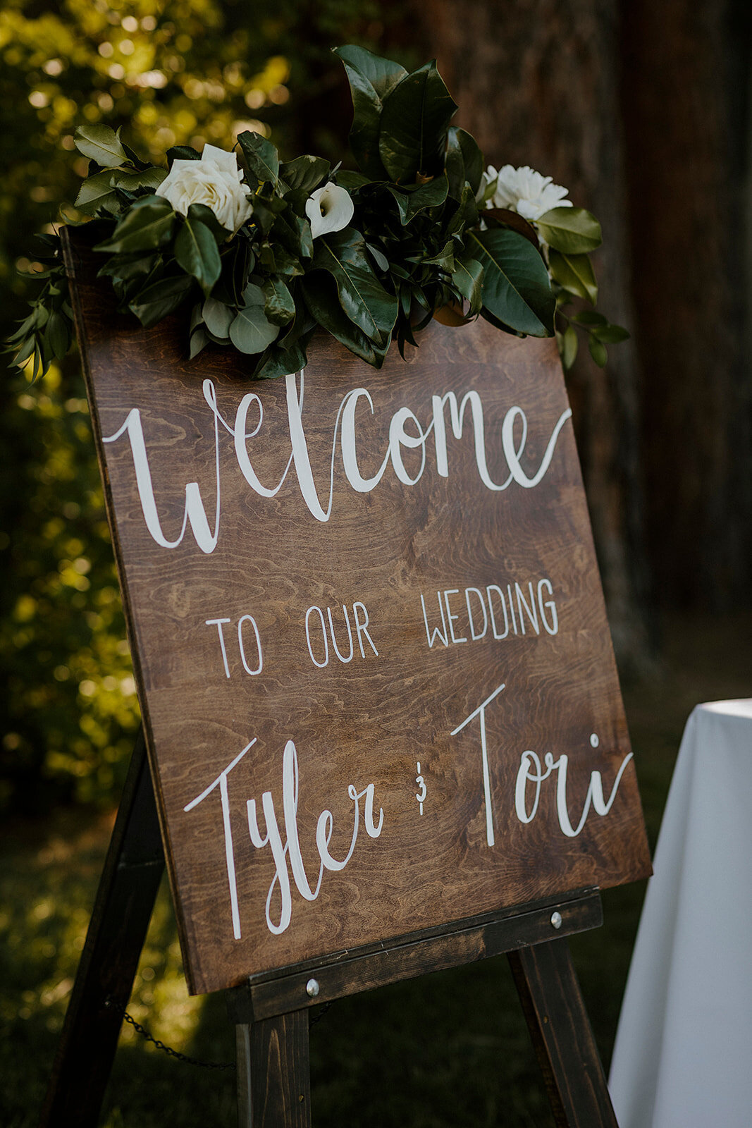 wood welcome sign wedding