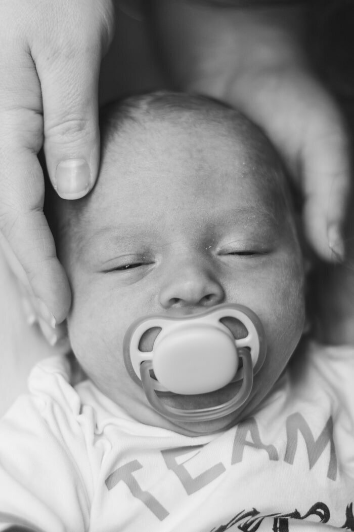 Droomlicht fotografie zwangerschap newborn gezin fotograaf zuid limburg Oirsbeek (1)