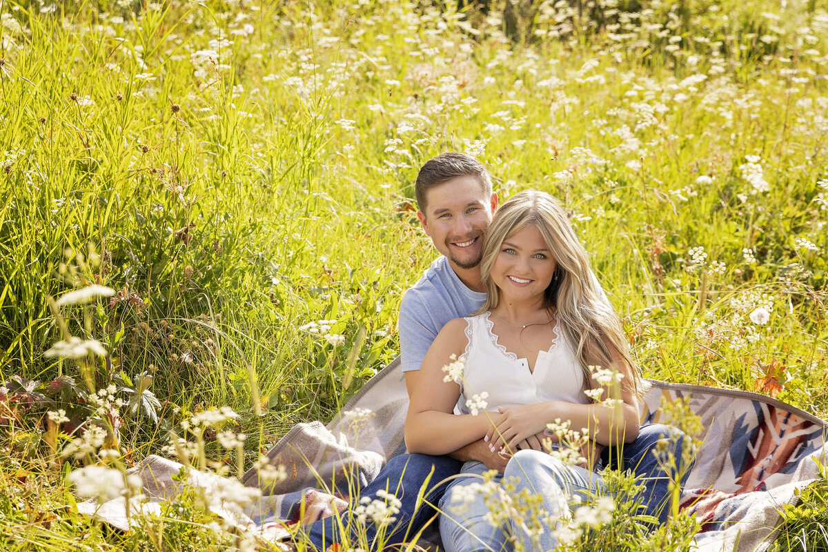 Shanna-Mae-Photography-Montana-Photographer-Engagement-Couples-Mountains-Wildflowers-Ennis-Bozeman-008