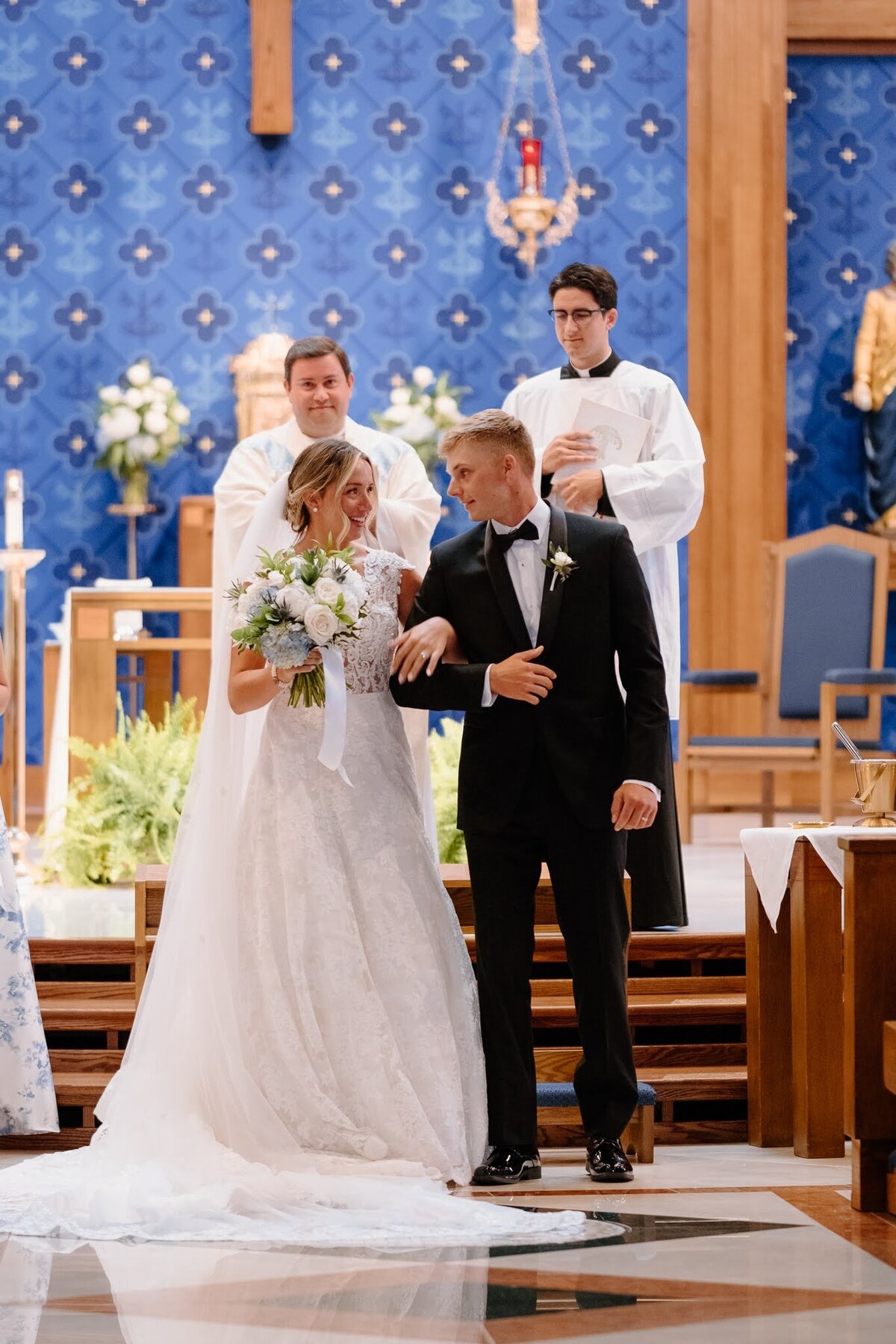 Nichole-Babiez-Photography-Dunham-woods-Geneva-Illinois-Wedding-luxury-editorial-timeless-modern-candid-bride-inspiration-chicago-photographer--37