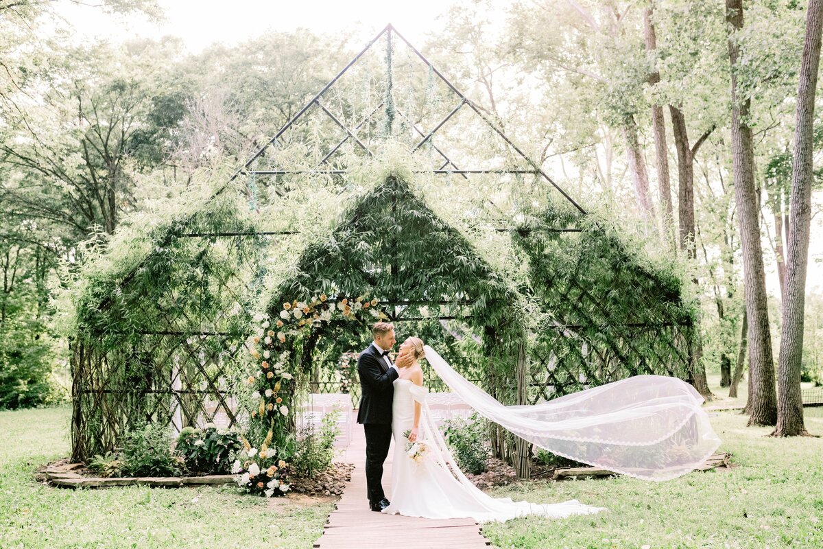 Black Iris Estate Wedding Carmel Indiana - Sara and Nate - Indianapolis Wedding Photographer -  Alison Mae Photography AMP_0389