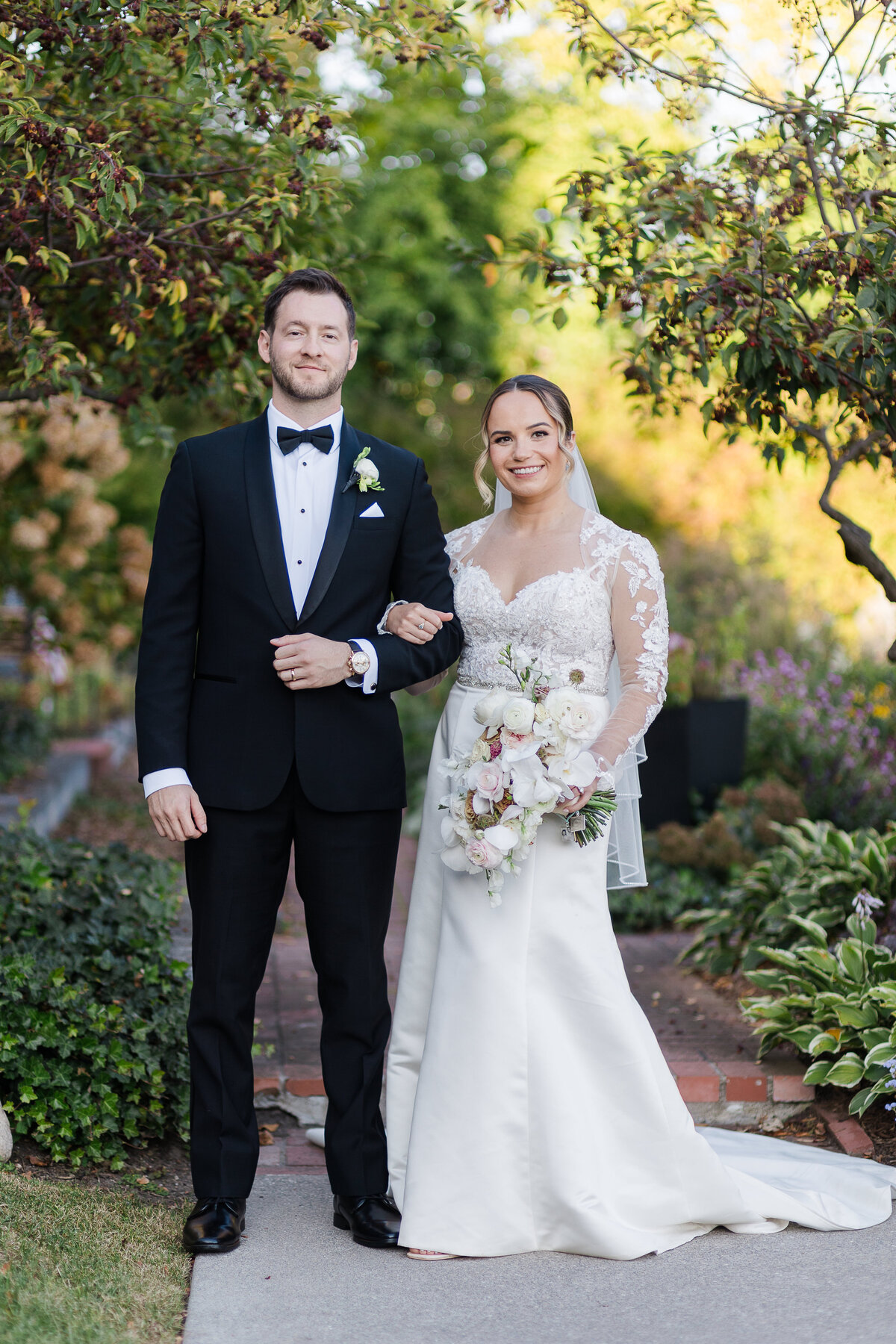 War_Memorial_Luxury_Wedding_Venue_Detroit_Michigan_Jordyn_Dryden_Photography-73