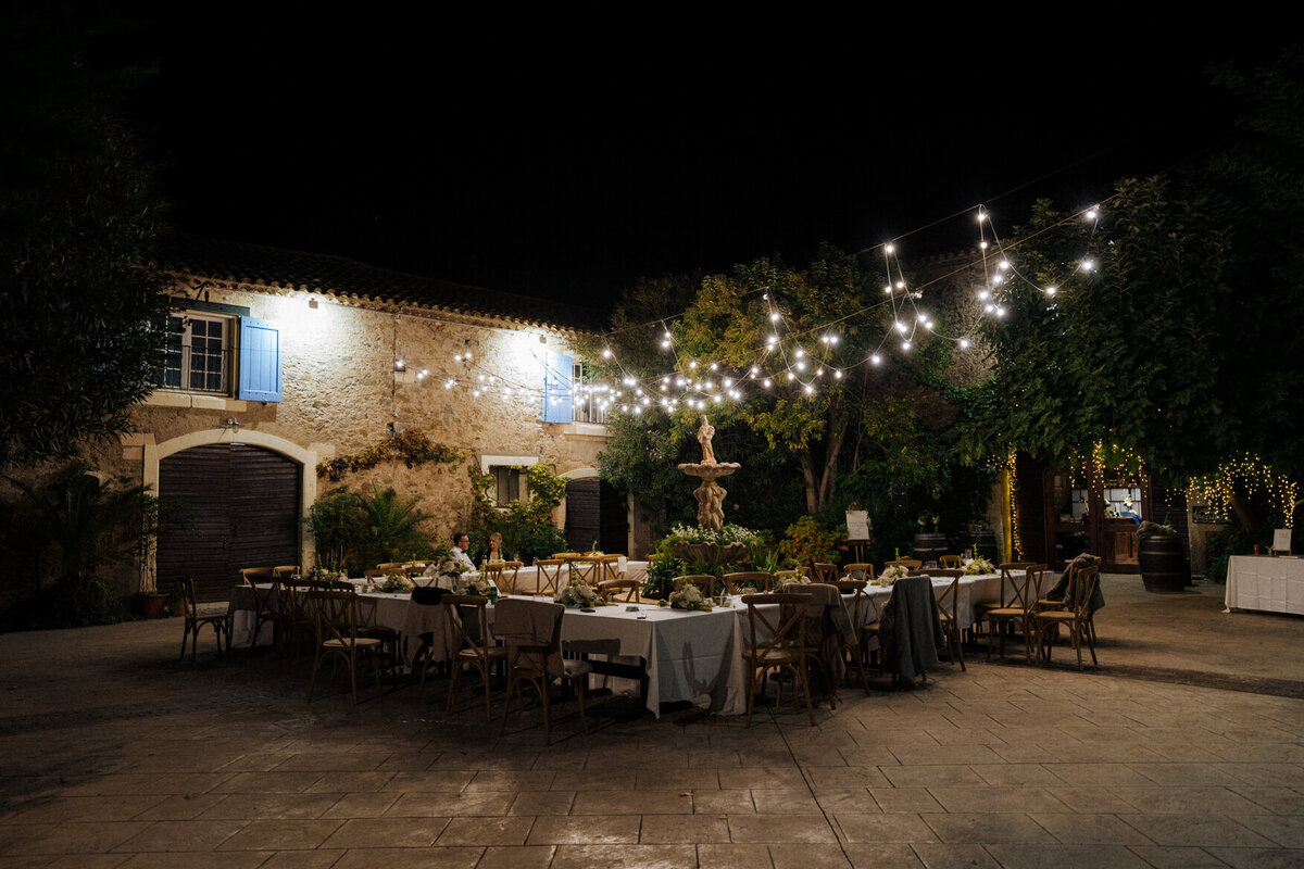 destination-wedding-courtyard-reception-french-chateau