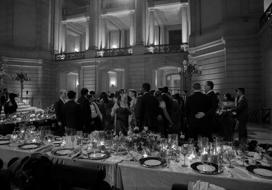 Lauren+Alex_sf_city_hall_133a