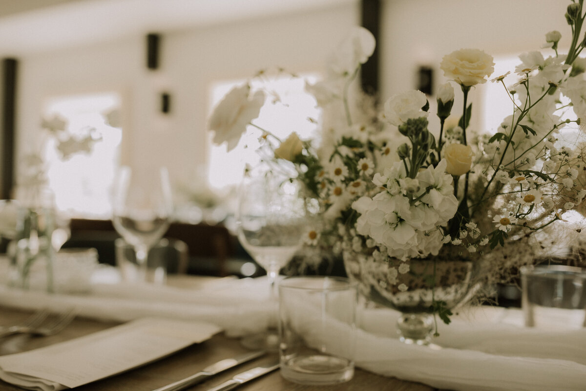 melanie-daniel-wedding-greystones-restaurant-orangeville-summer-8