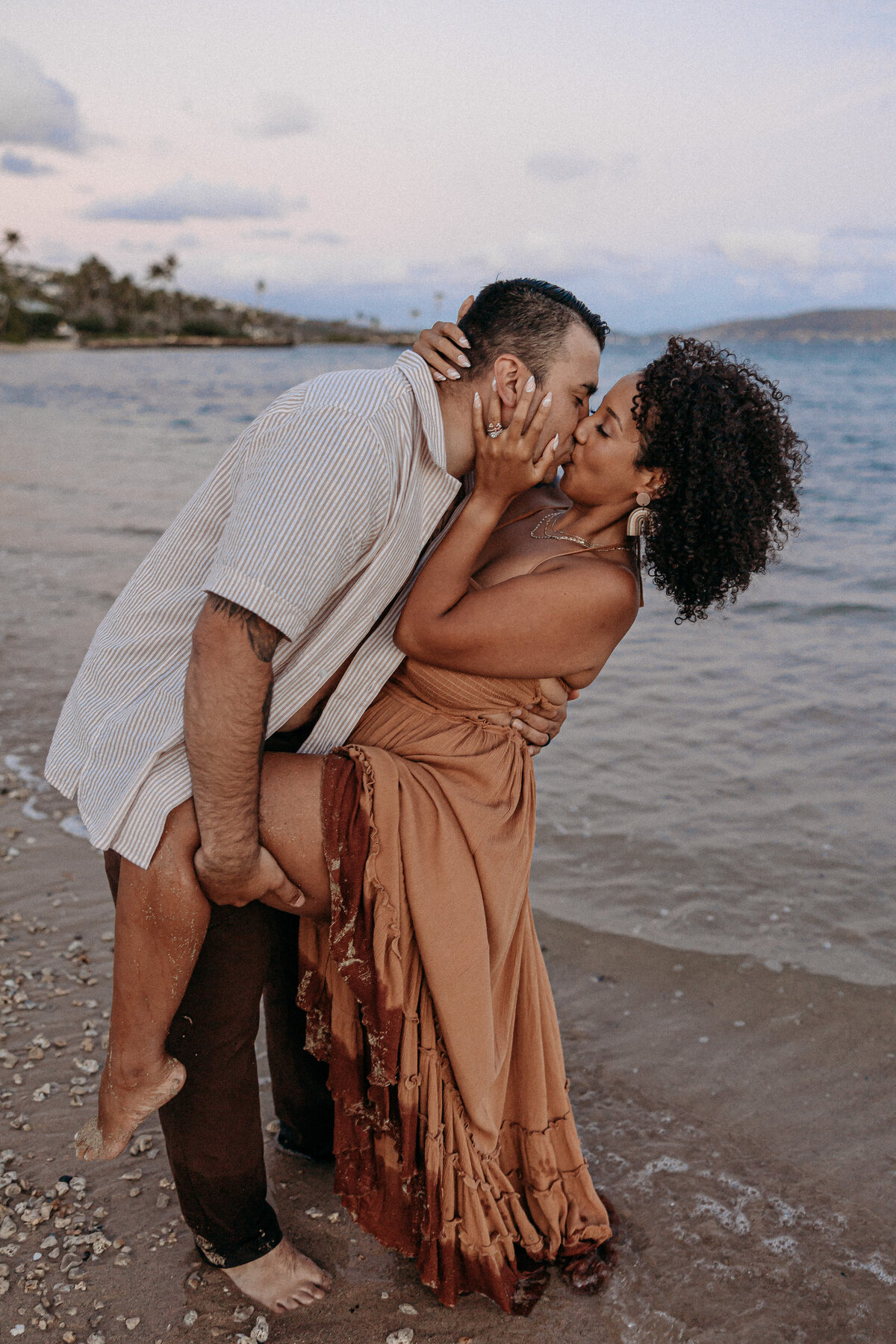 Kahala-Beach-Couples-Photos-13