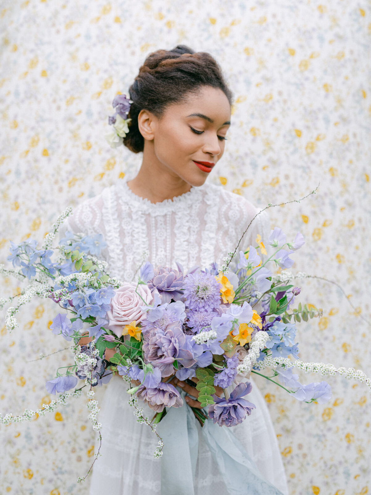 Bouquet-mariée-fleurs-de-saison