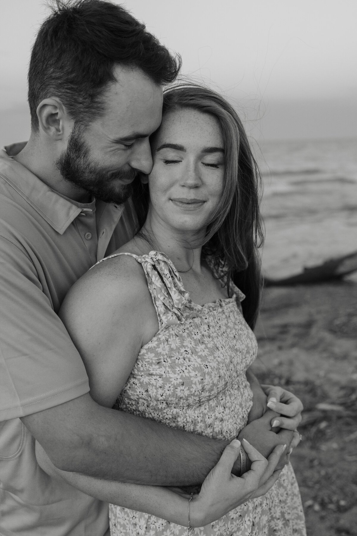 Engagement-Photos-Lake-Michigan-Milwaukee-12