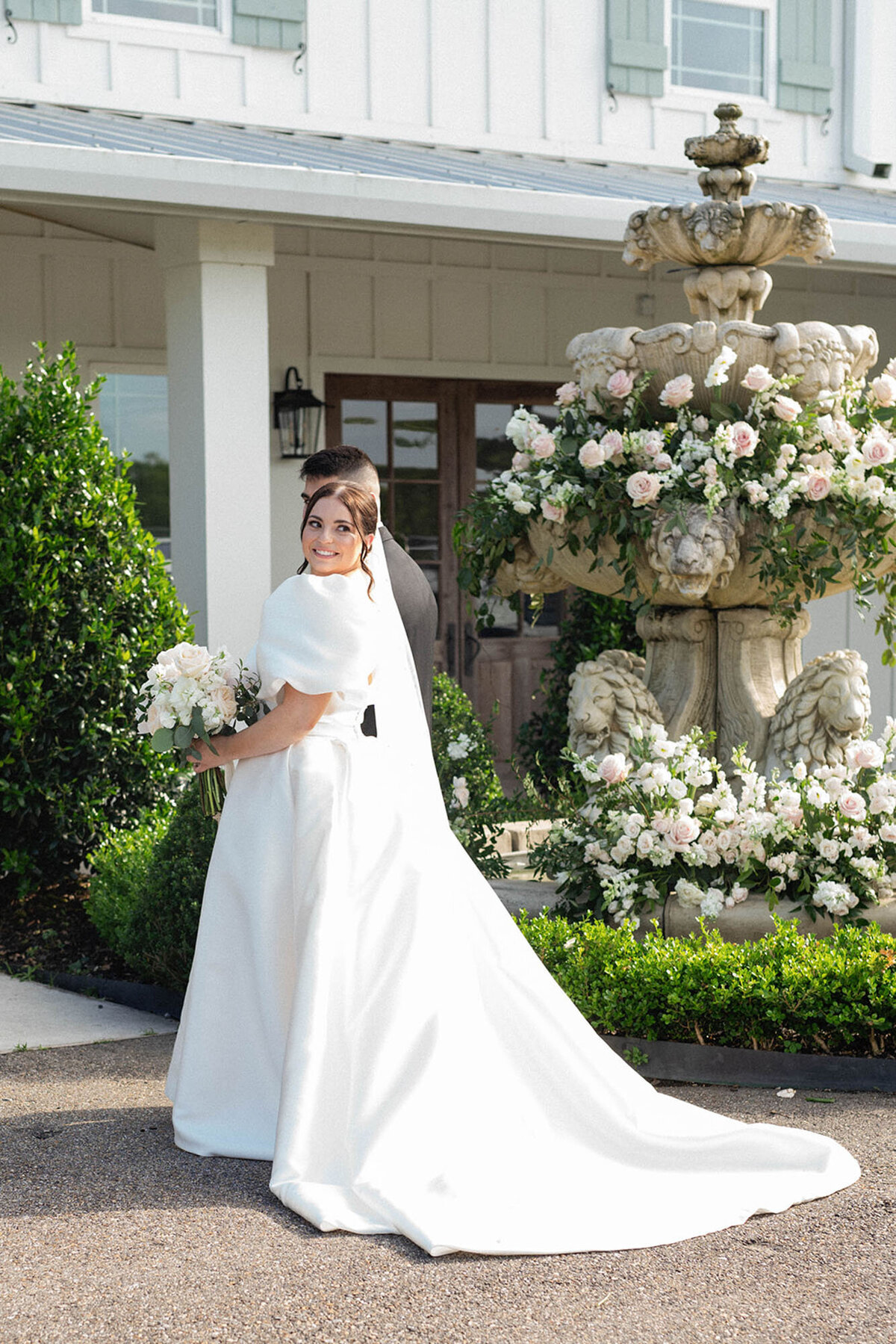 Lauren and Dylan's luxury wedding at Milicevic Family Vineyards