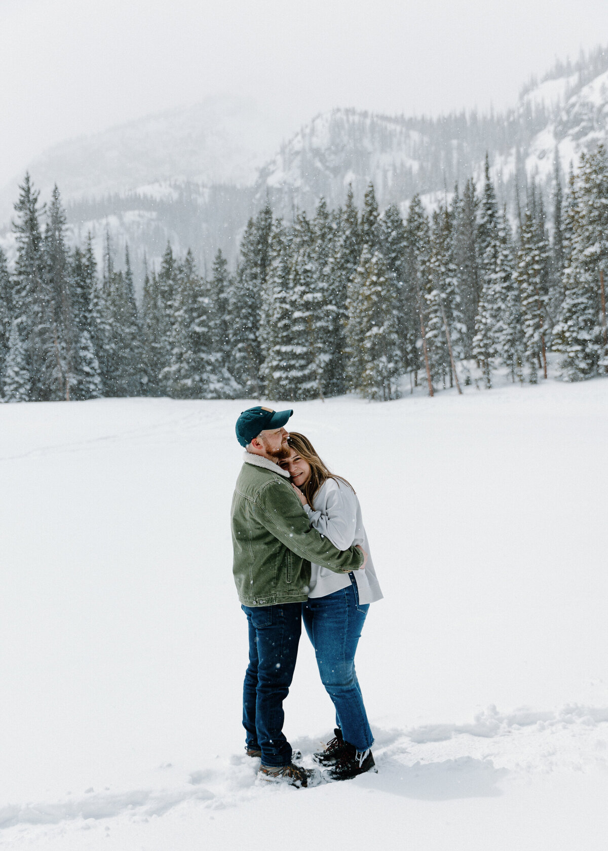 Ashlynn Shelby Photography_Rock Mountain National Park Engagement Shoot_ Dream Lake Engagement Shoot-3