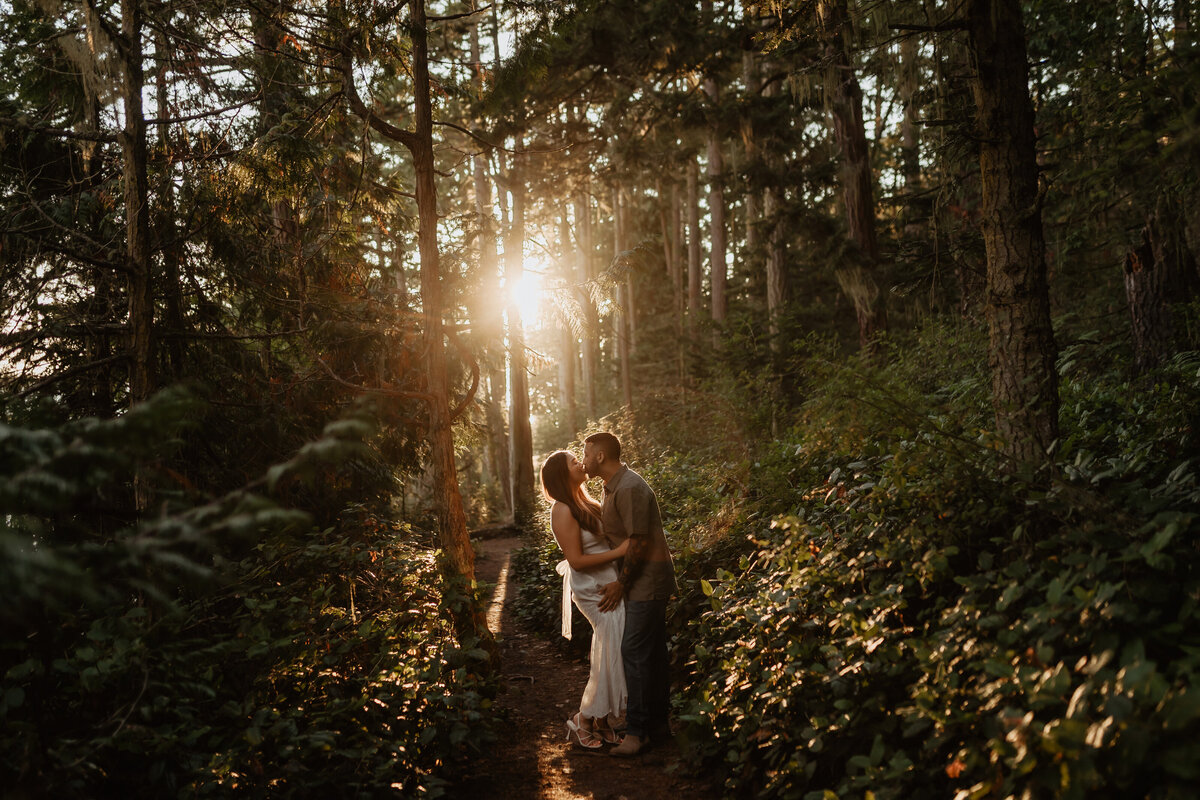 linda-sam-deception-pass-engagement-114