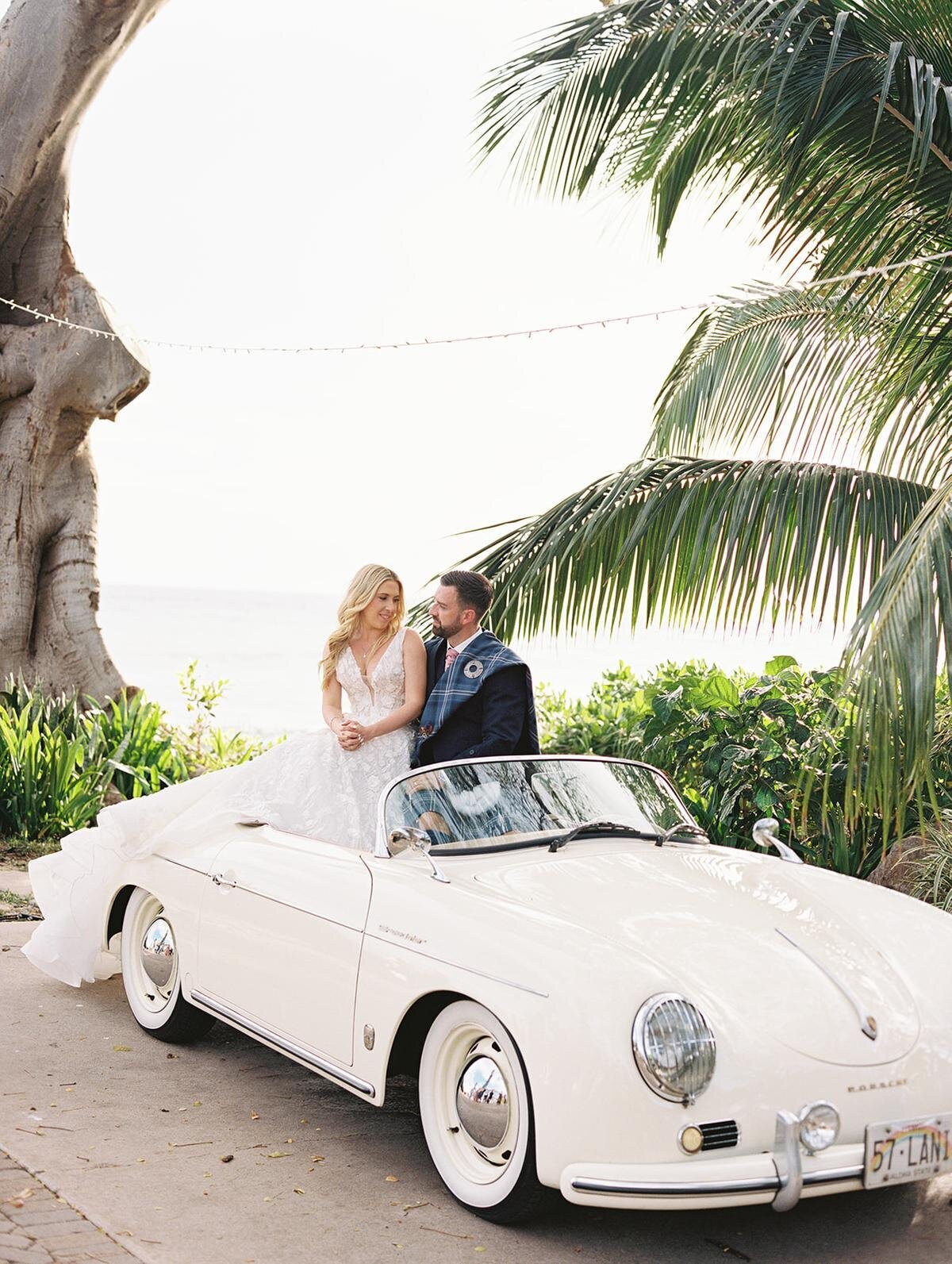 Maui-Hawaii-Wedding-Timeless-Elegance-Bre-Jane-Photography-32