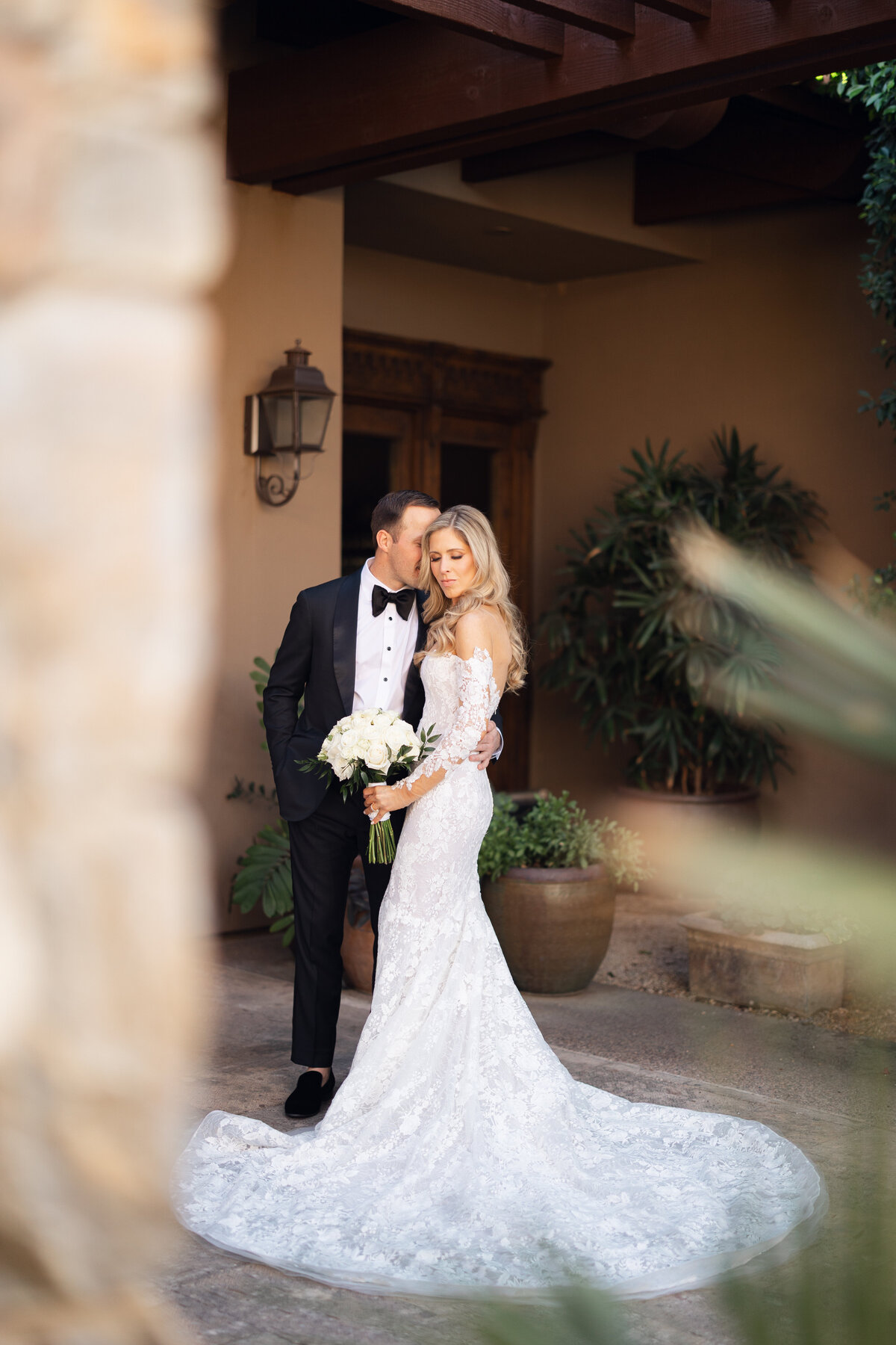 Bride and groom on wedding day in Paradise Valley in Arizona