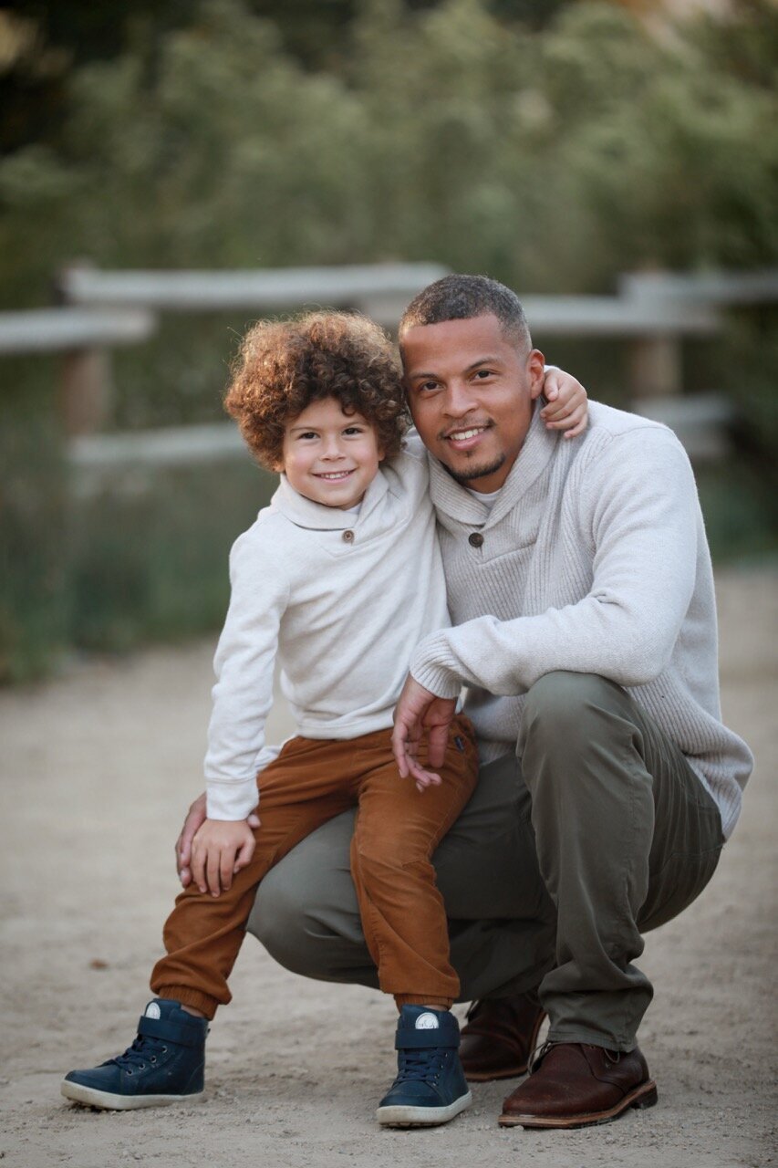 6-outdoor-family-photo-orange-county-lauren-ford-photography