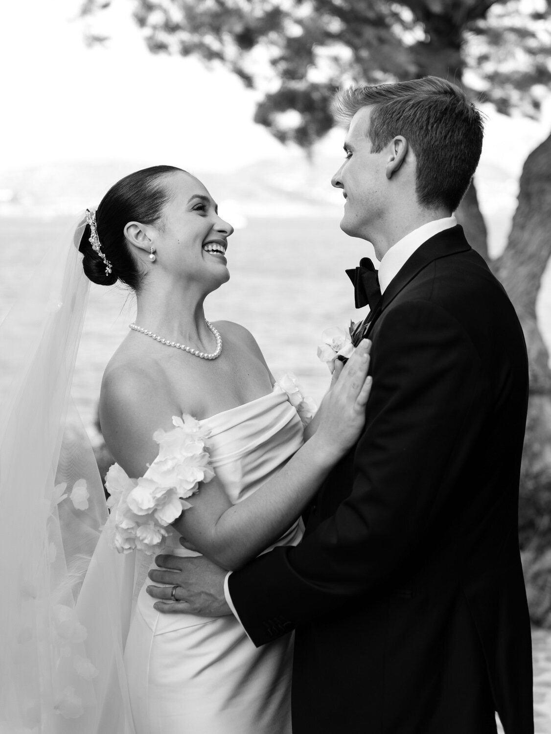 Romantic-Wedding-at-Island-Art-and-Taste–The-Residence-062