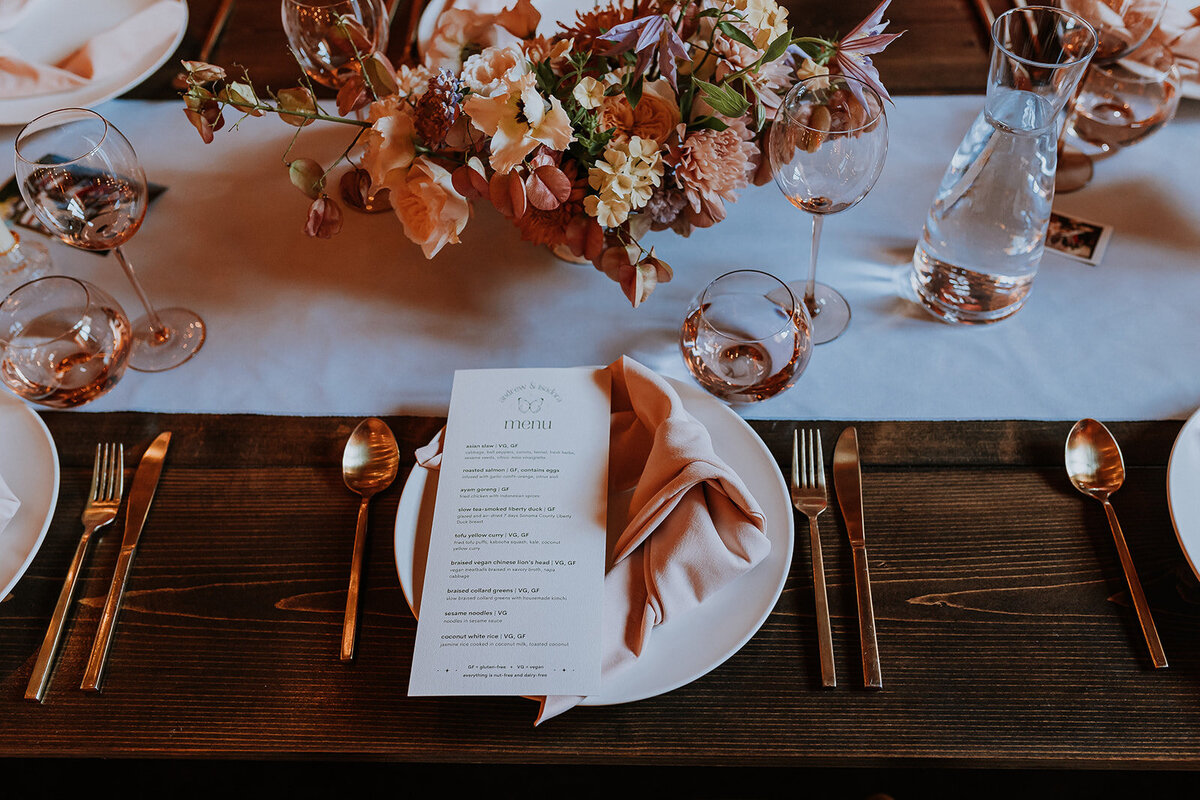 HeyHoneyPhoto_AI_W-1225