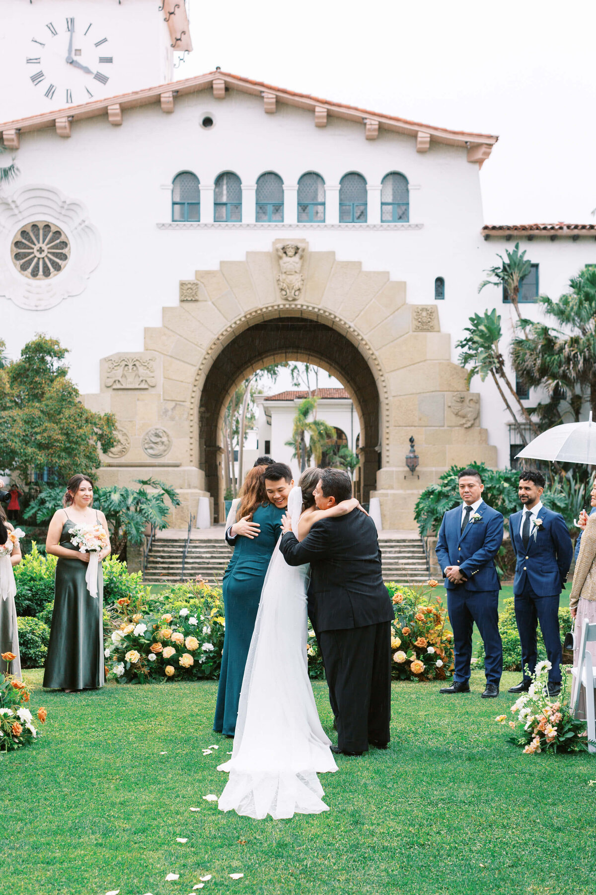 Villa-&-Vine-Wedding_Santa-Barbara-Wedding_Southern-California-Wedding-Photographer_Lisa-Leanne-Photography_57