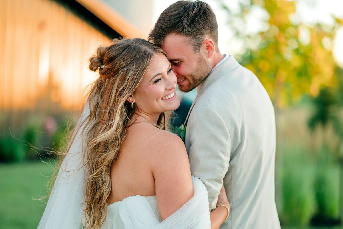 Couple-Close-Up-Smiling