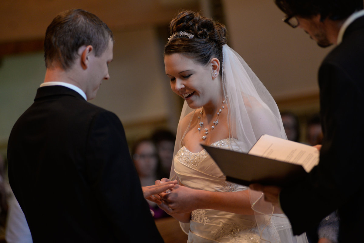 bride cant get ring to fit picture