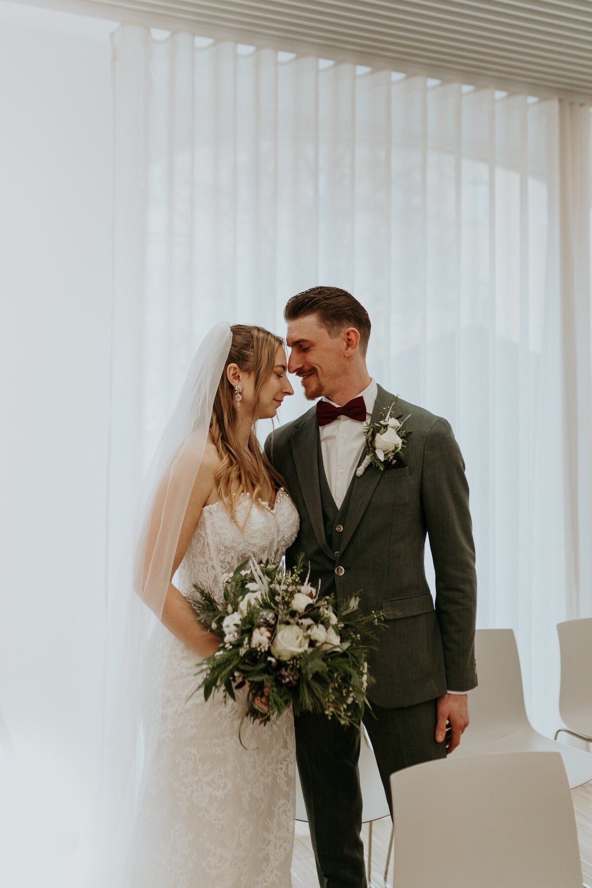 Hochzeitspaar im Standesamt Brühl