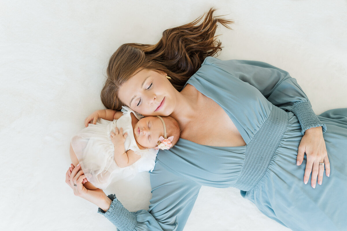 Natural Light Studio Newborn Baby Girl Light and Airy Timeless Client Closet Elena Spraguer Photography 0046