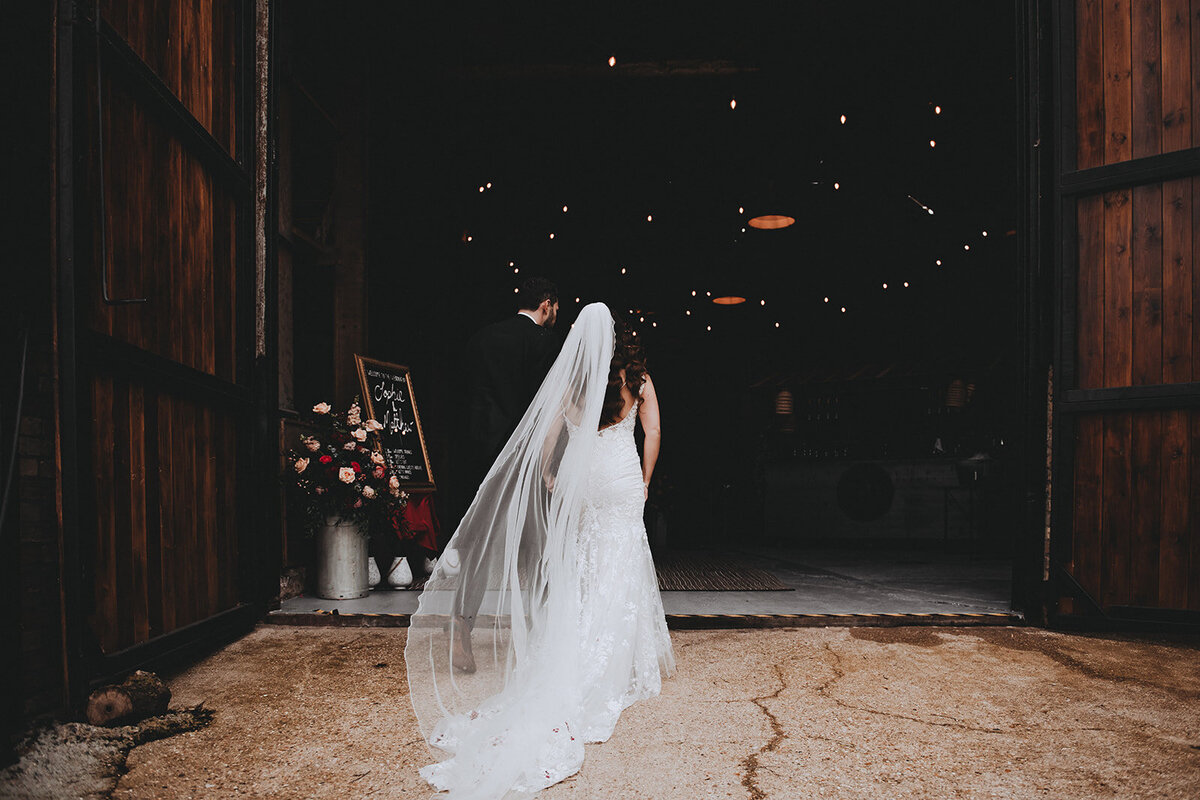 Manor Barn Cambridge Wedding Photographer (2 of 3)