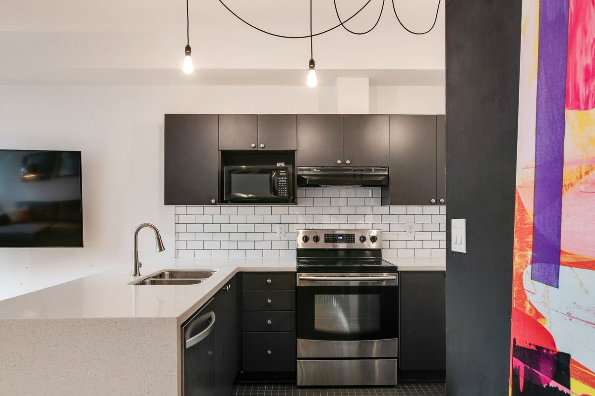 19-web-or-mls-15_004_Kitchen