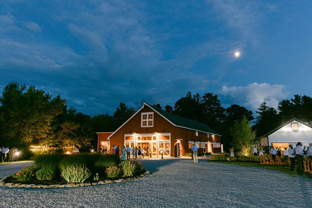 night-barn-wedding-venue-upstate
