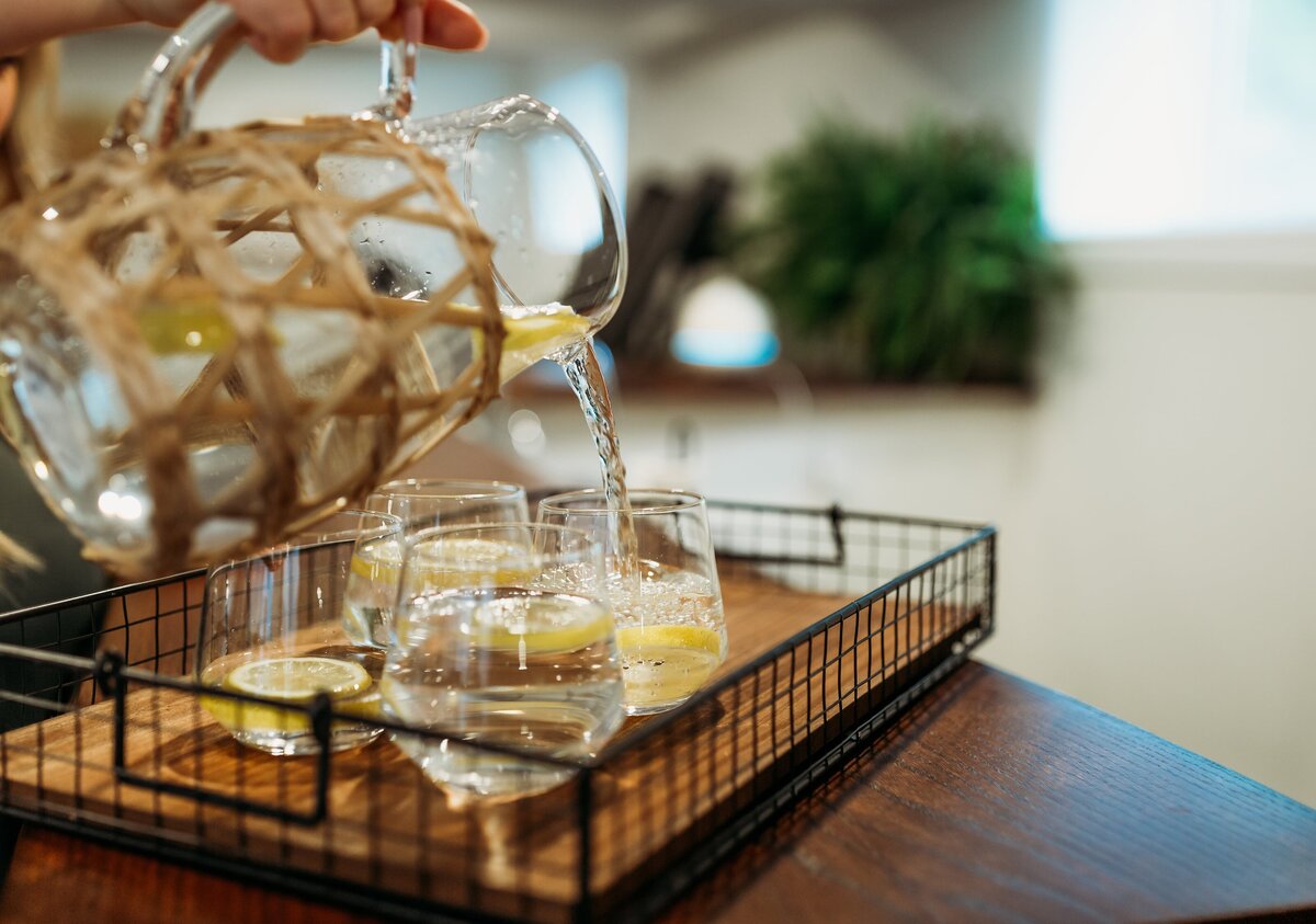 lemon-water-display