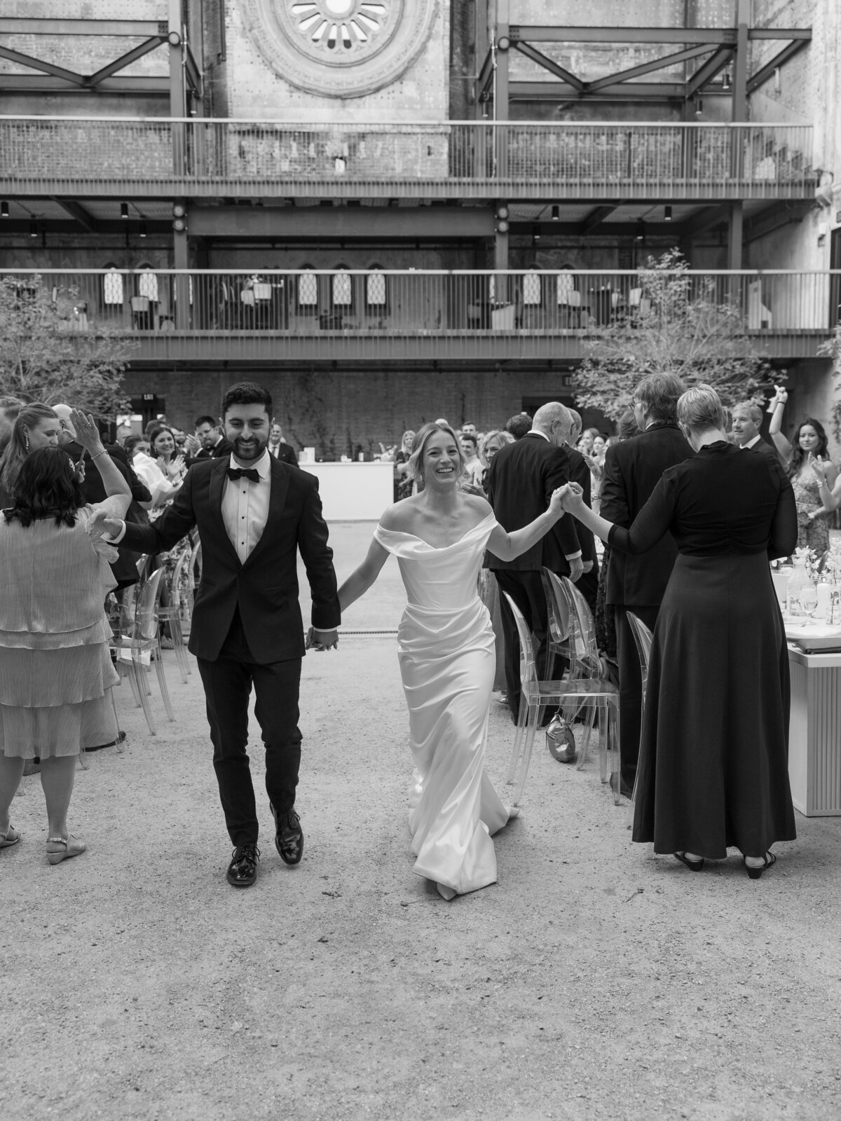 Cacie_Carroll@CacieCarroll_ElecticSpringWedding_TheAbbeyPHX_PhoenixArizona-175