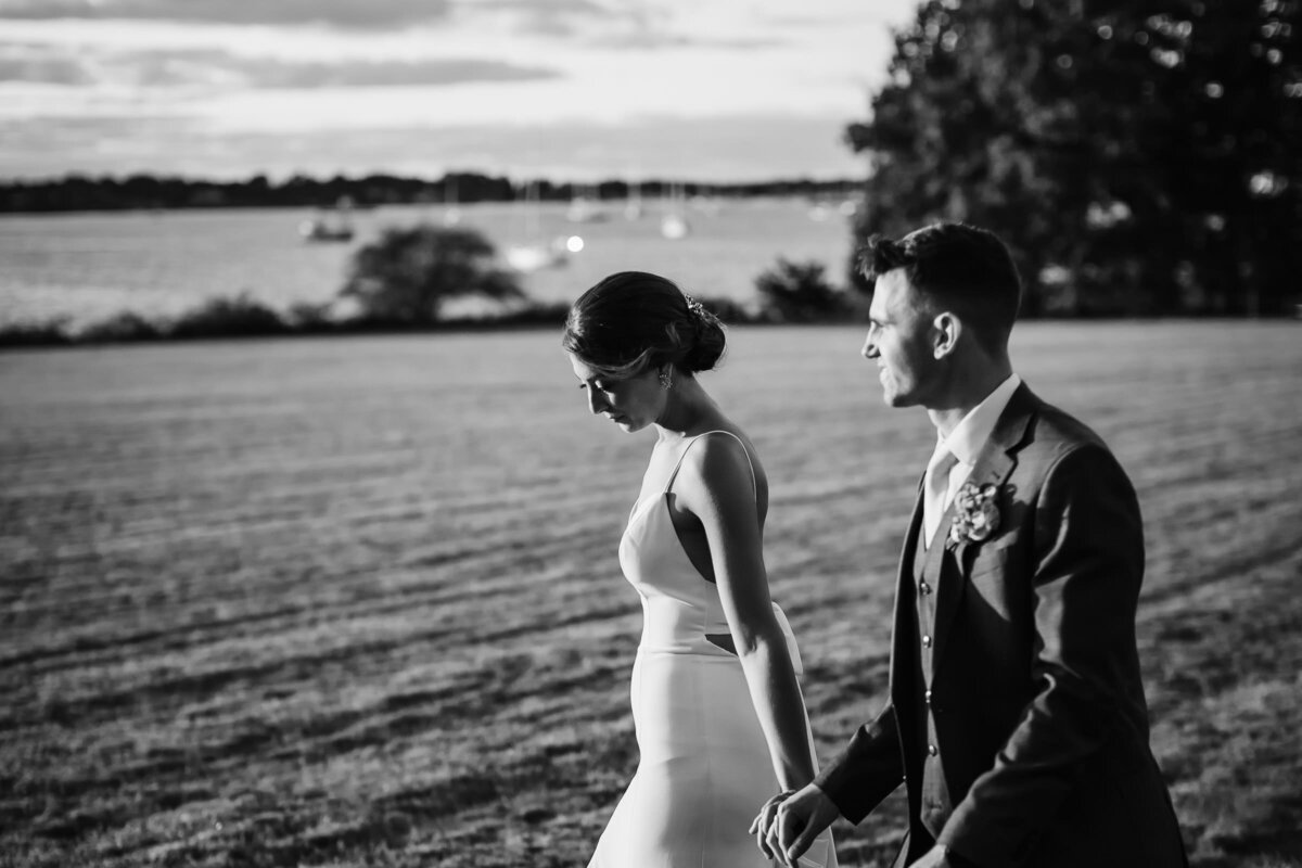 Nicole-Marcelle-Photography_112_sublime-blithewold-mansion-wedding-sunset