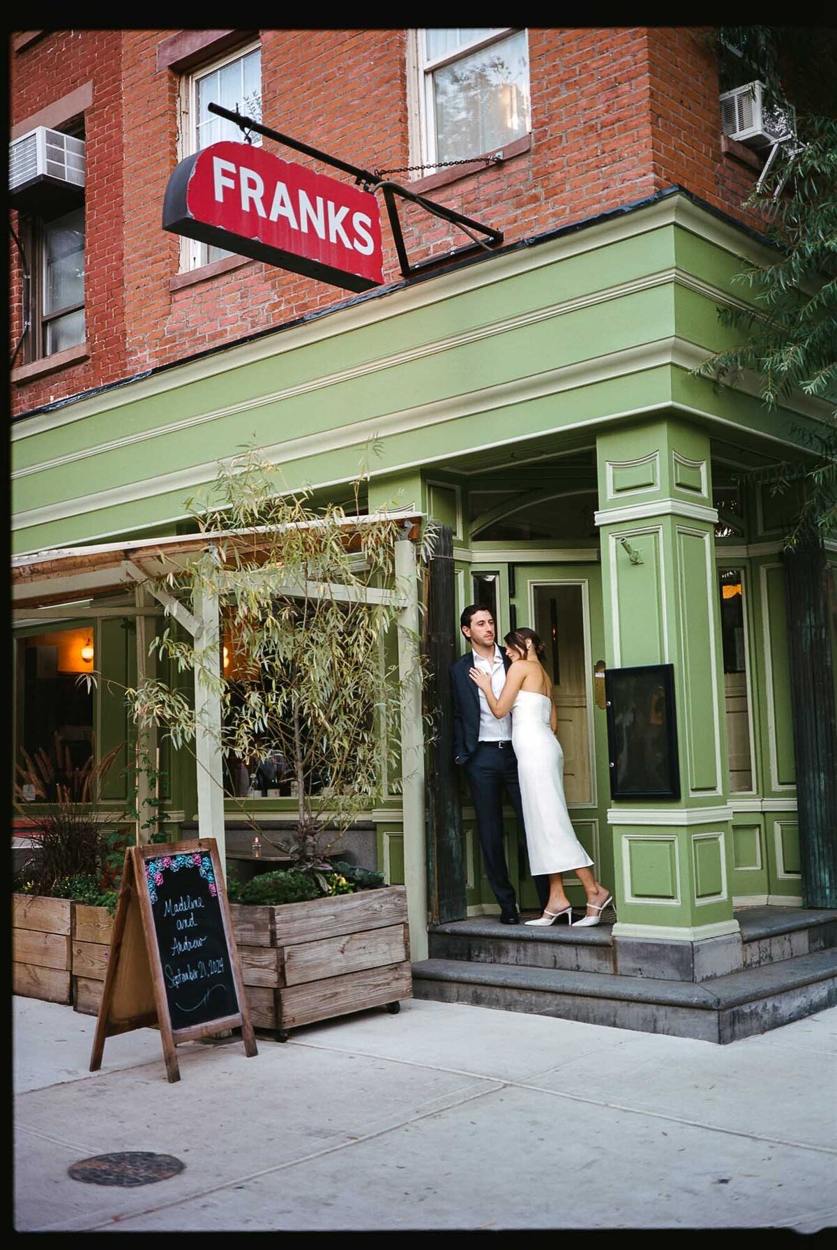 brooklyn-dinner-party-wedding-franks-11