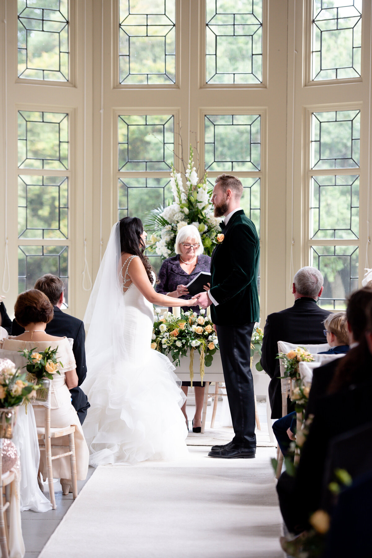 luxury-wedding-highcliffe-castle-dorset-leslie-choucard-photography-27