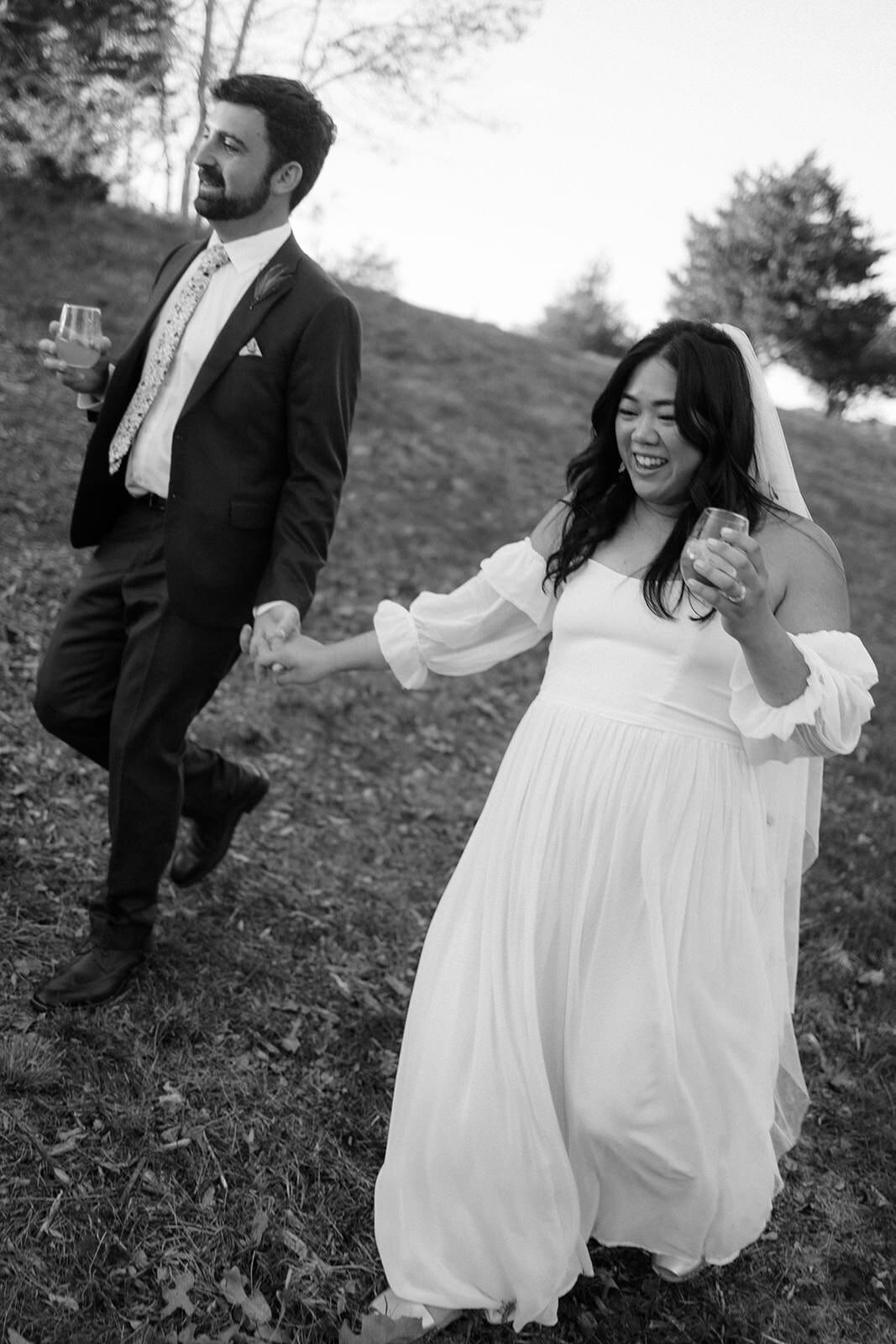 Angela & Noah - Martha_s Vineyard Wedding- Larisa Stinga Photography -907-221022