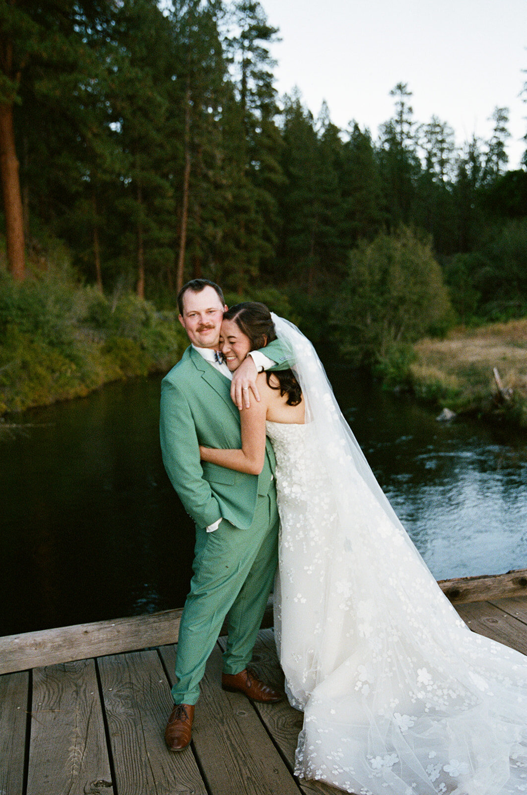 andrew-tiffany-couples-portraits-olive-and-oath13