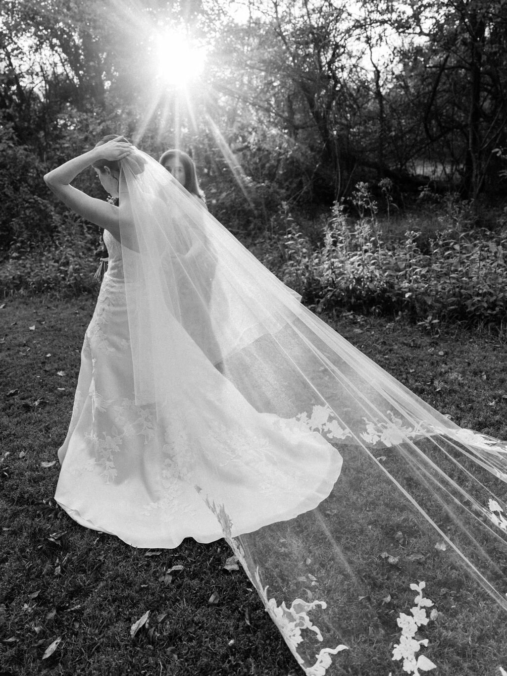 NikkiSanterre_EastCoastLuxuryWeddingPhotographer_CaitieHanrahan_KeswickHallWedding_Jac&Zach-181