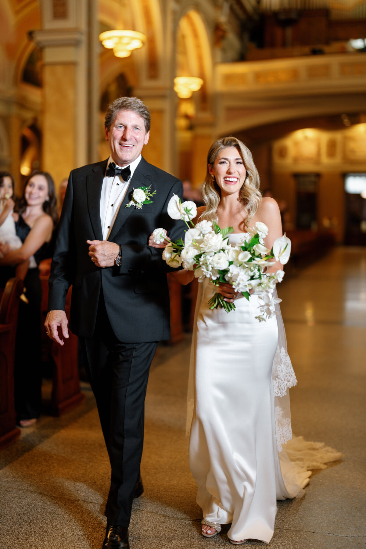 Aspen-Avenue-Chicago-Wedding-Photographer-Chicago-Athletic-Association-Simplicitee-XO-Design-Co-St-Mary-of-the-Angels-Church-Anomalie-Beauty-Timeless-Vogue-69