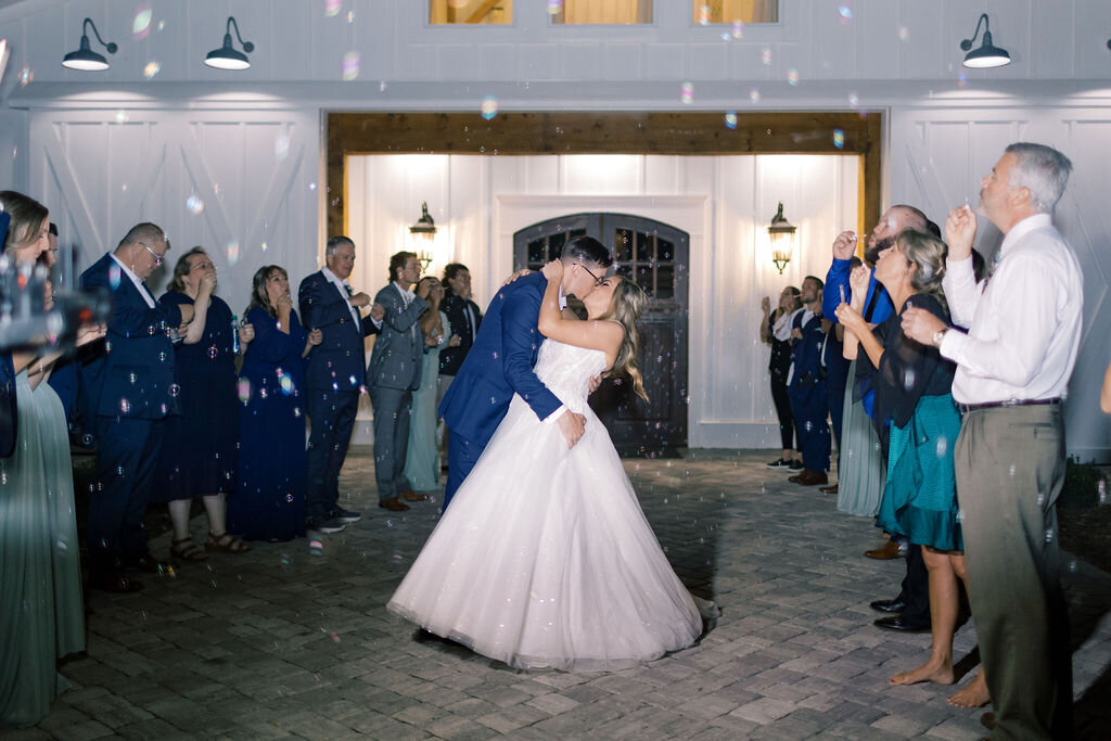 Heyward Manor Wedding Venue Stee Garman Light And Airy Photographer 0084