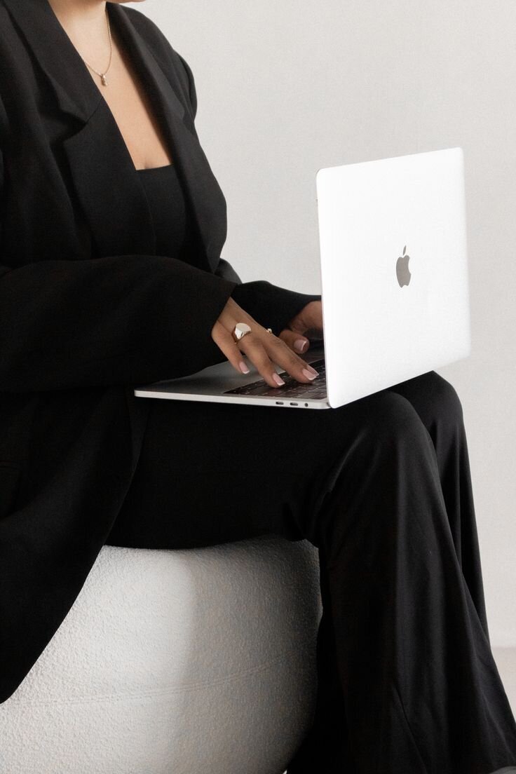 Clair Academy workspace flatlay—where digital dating tools meet feminine intuition and investigative clarity.