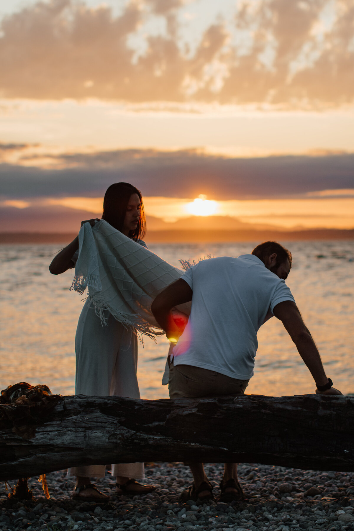 Couples-session-golden-gardens-beach-documentary-style-jennifer-moreno-photography-seattle-washington-35